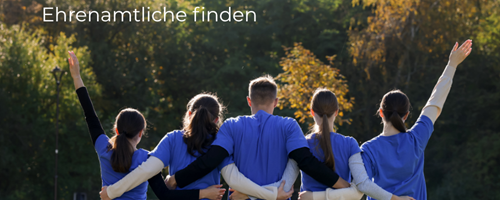 5 Personen von hinten, die die HĂ€nde verbinden 5 Personen von hinten, die die HĂ€nde verbinden